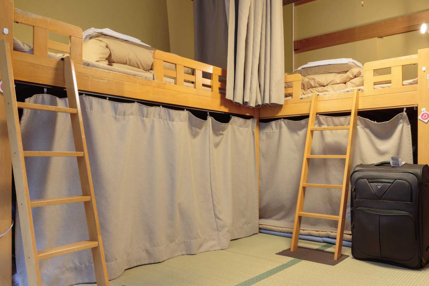 4 Bed Mixed Dormitory Room