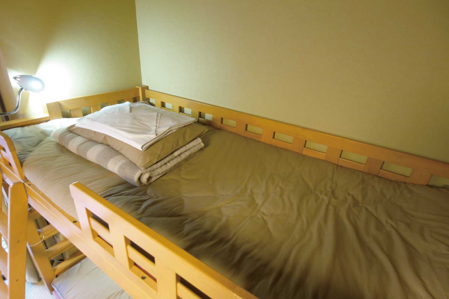 4 Bed Mixed Dormitory Room